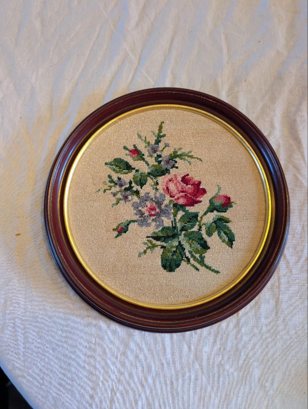 2/60$ Vintage Floral Needlepoint Wall Art in Red, Green, Blue
